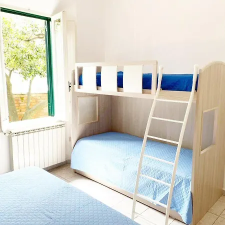 Appartement Mirellino A By Zoom In Earth
